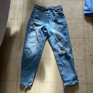 Stradivarius Jeans Mom Fit. Medium wash. Size US 02 EUR 34